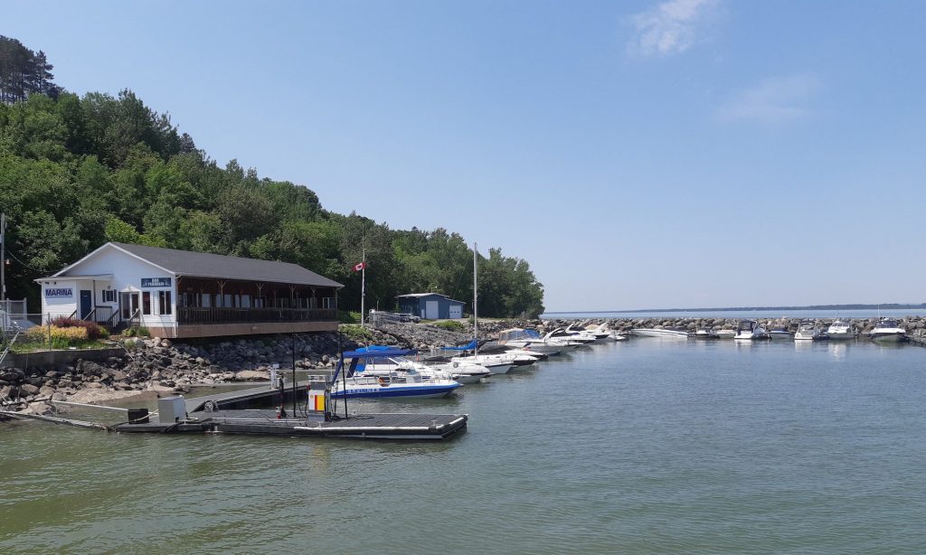 Club Nautique D'Eschaillons Nouvelle administration! Marina située